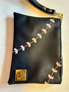 O’s Black Wristlet Clutch - Baltimore Orioles